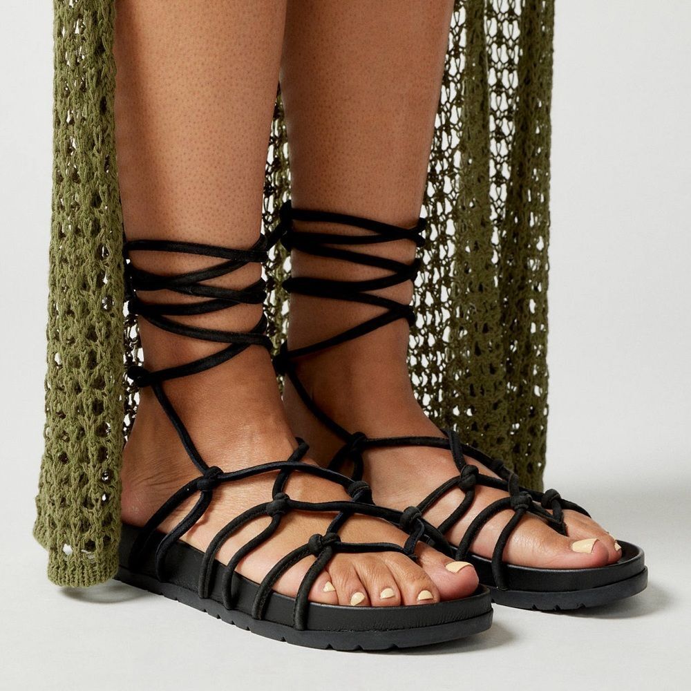 Coconuts by Matisse Mika Black Leather Gladiator Lace Up Flat Sandals Size 9